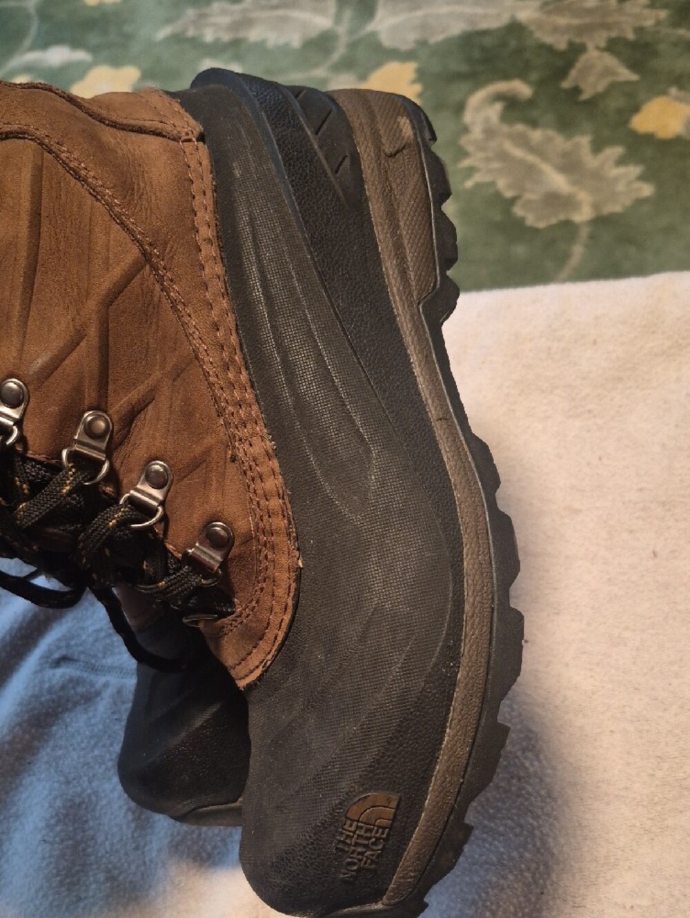 The North Face Brown and Black Men's Insulated Winter Boots - Picture 5 of 9